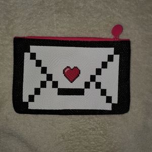 Cosmetic bag